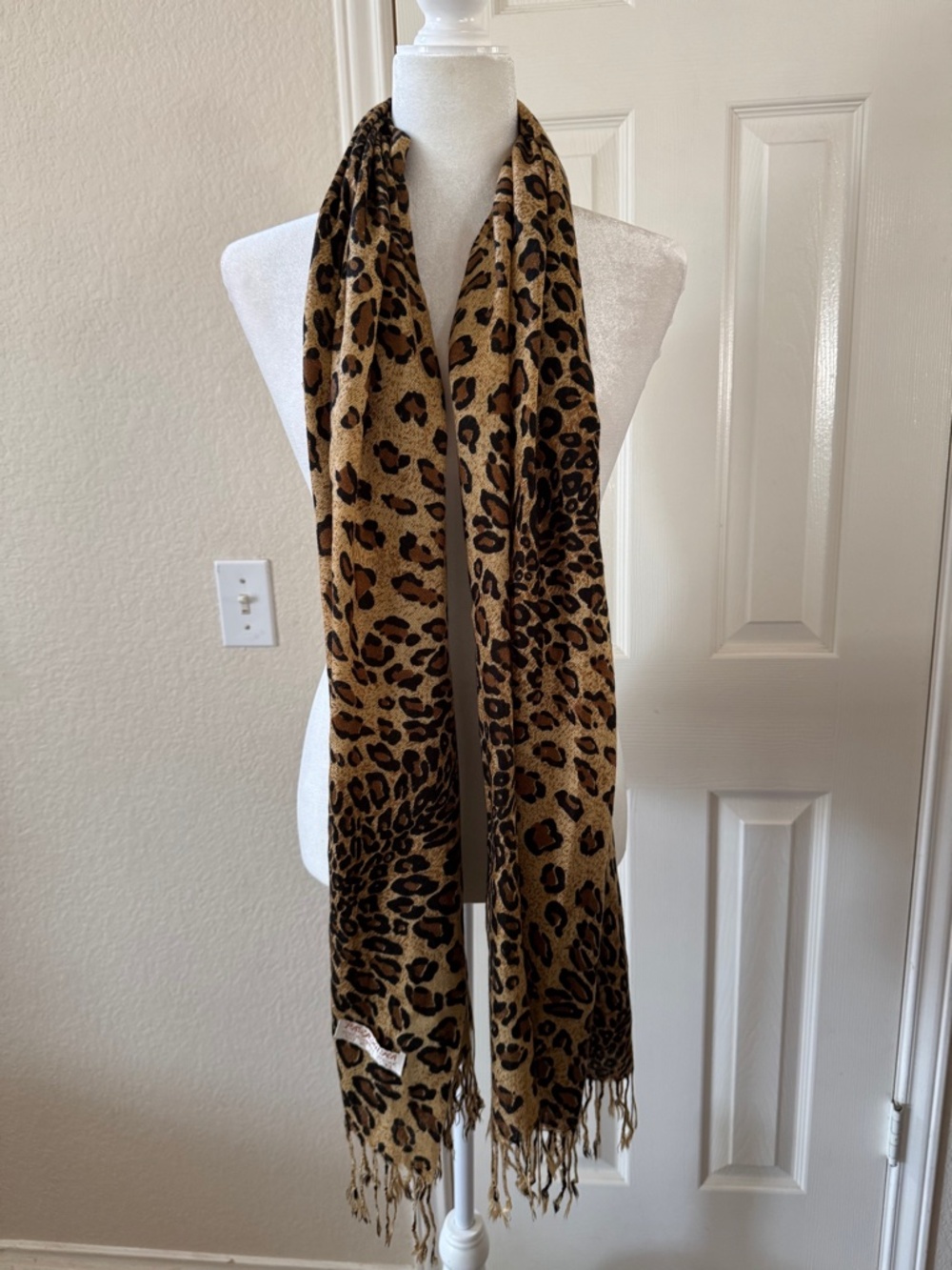 Pashmina 70% Cashmere 30% Silk Leopard Print Scarf Brown Black Fringe Luxury